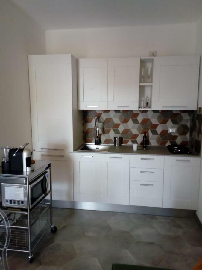 Le Suites Del Carrubo ฟาวีญานา ภายนอก รูปภาพ