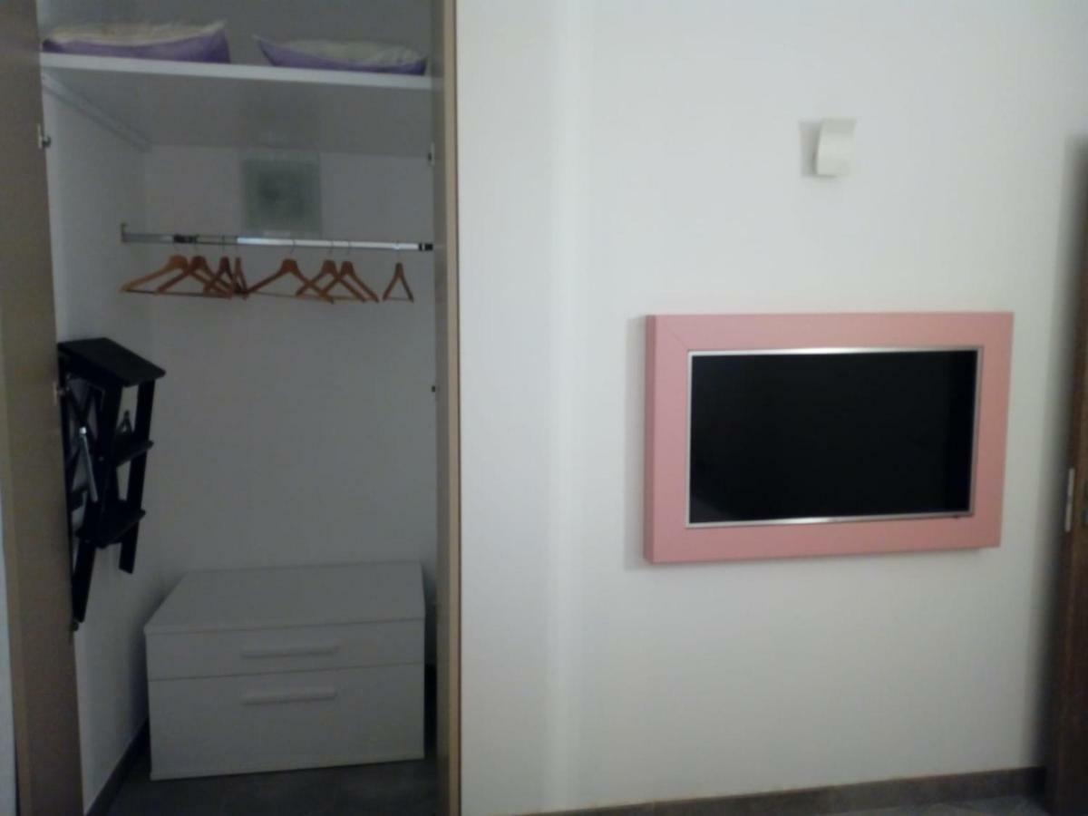 Le Suites Del Carrubo ฟาวีญานา ภายนอก รูปภาพ