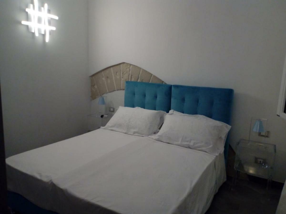 Le Suites Del Carrubo ฟาวีญานา ภายนอก รูปภาพ